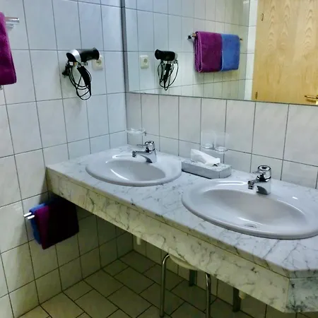 Haus Kristall شقة